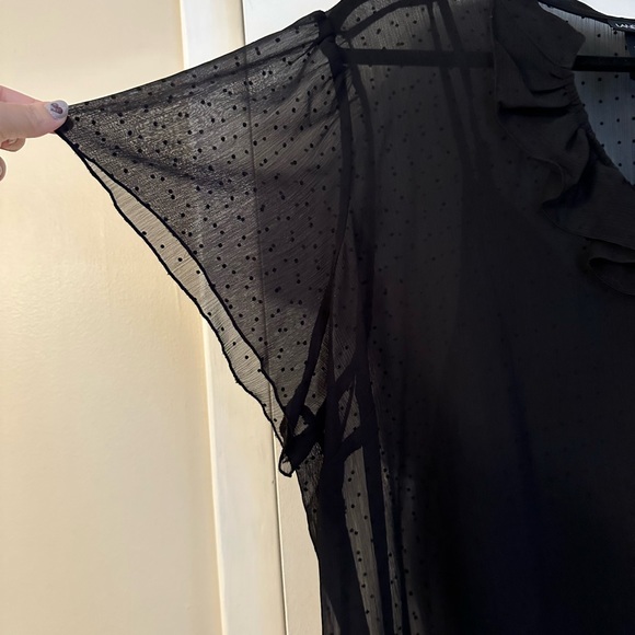 Black sheer flirty top - Picture 2 of 7